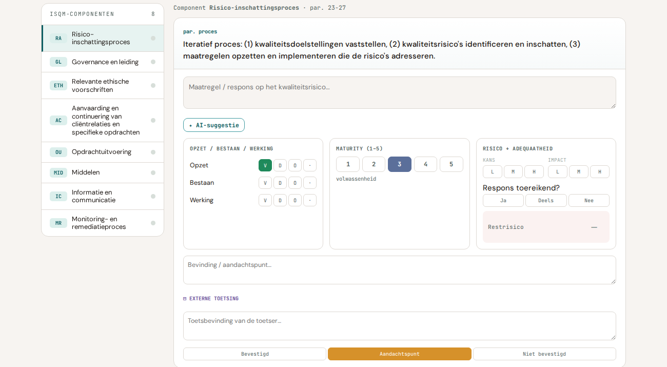 Externe-toetsing-weergave: scoring met toetsbevinding van de toetser naast de zelfevaluatie