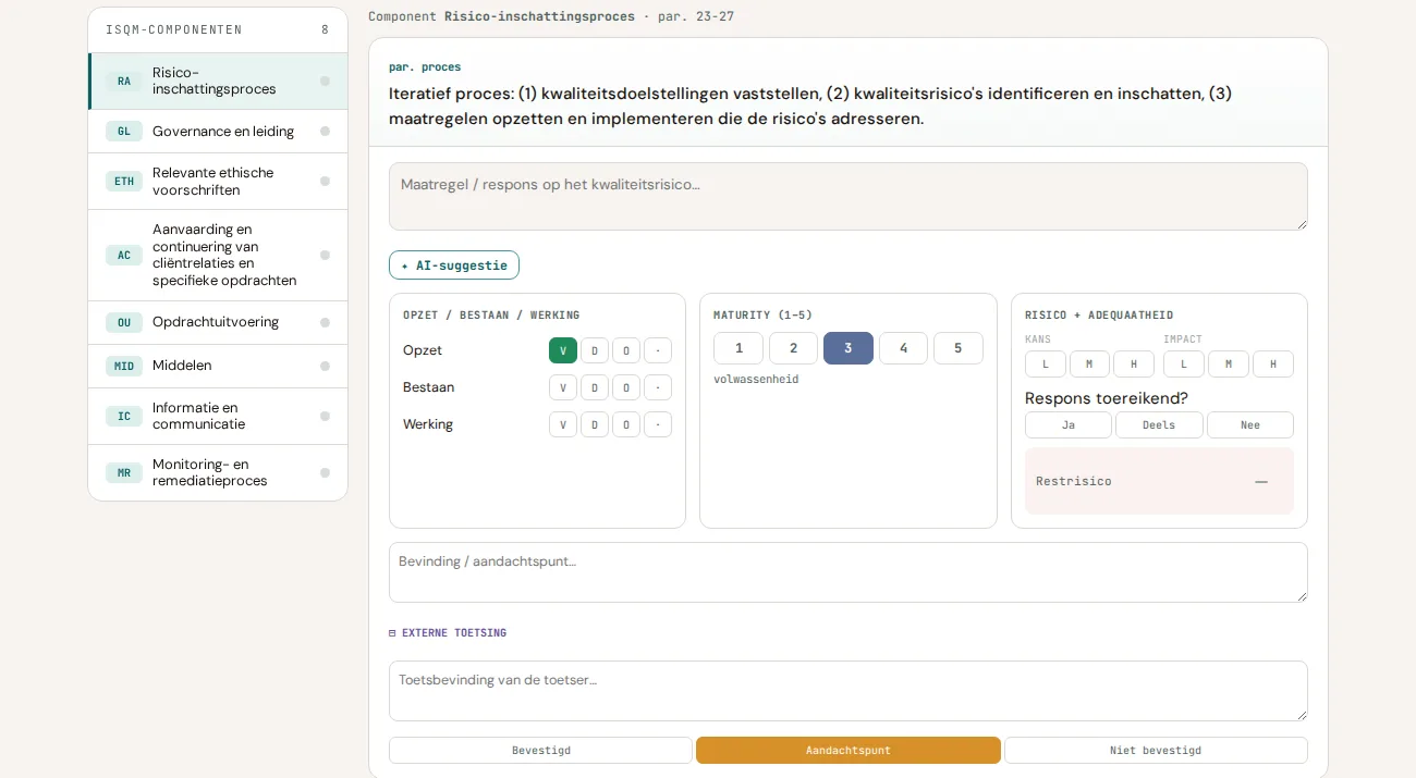Externe-toetsing-weergave: scoring met toetsbevinding van de toetser naast de zelfevaluatie
